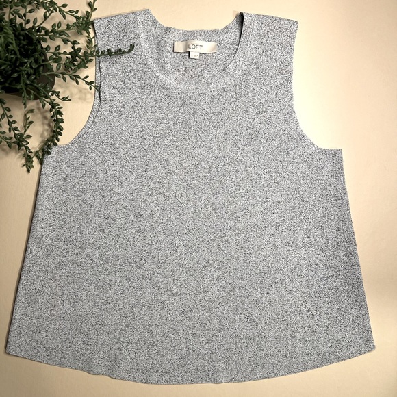 ANN TAYLOR LOFT| sleeveless top - Picture 3 of 5
